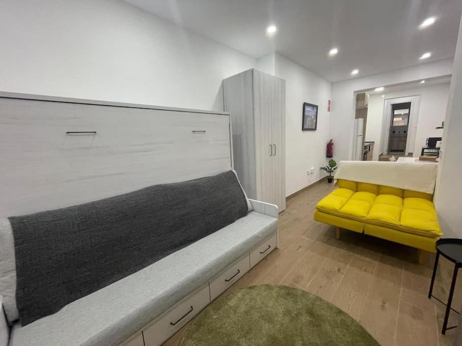 Estudio En Barrio La Latina Appartement